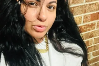 Sexy Latina - Image 6