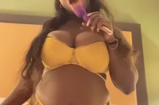 👌🏾🫰🏾🤟🏾JamaicaN Baddie!!🇯🇲 🥵hot... - Image 1