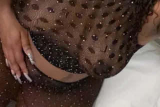 MASSAGE W/HAPPY ENDING HANDJOB - Image 3