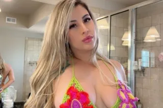 💎 Marilyn in the city for couple days - Image 8